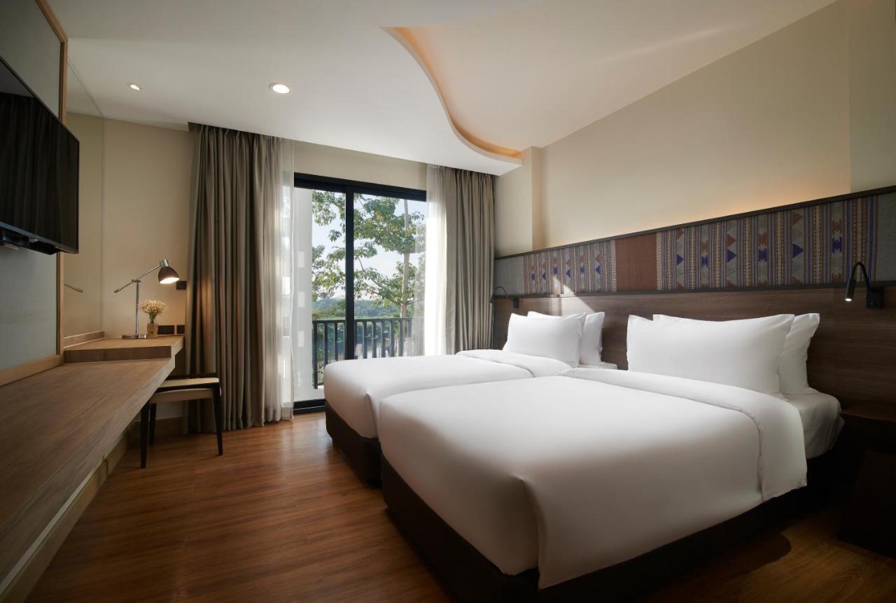Emmaline Hotel Nan Luaran gambar