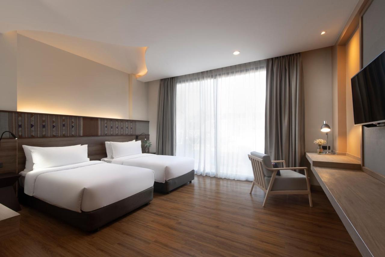Emmaline Hotel Nan Luaran gambar
